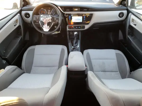 2T1BURHEXHC761136 2017 TOYOTA COROLLA - Image 8
