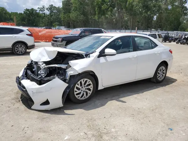 2T1BURHEXHC762190 2017 TOYOTA COROLLA - Image 1