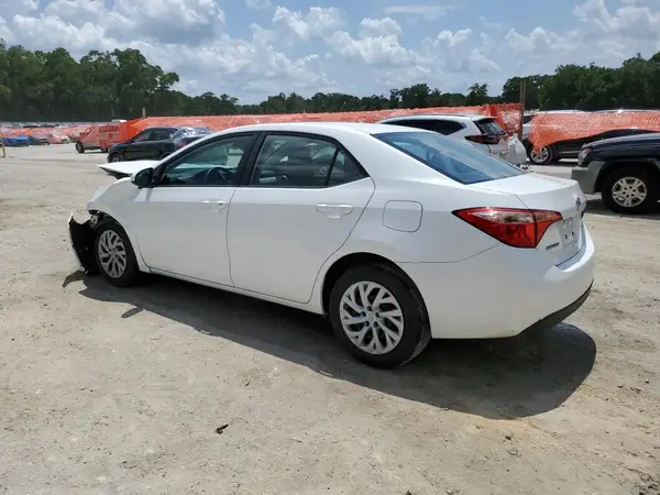 2T1BURHEXHC762190 2017 TOYOTA COROLLA - Image 2