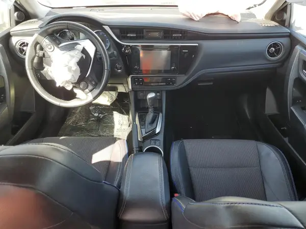 2T1BURHEXHC765574 2017 TOYOTA COROLLA - Image 8