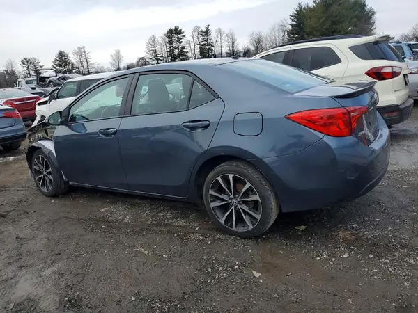 2T1BURHEXHC769785 2017 TOYOTA COROLLA - Image 2