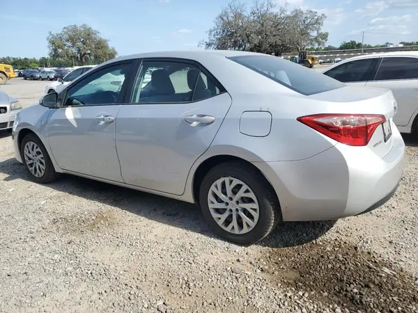 2T1BURHEXHC770712 2017 TOYOTA COROLLA - Image 2