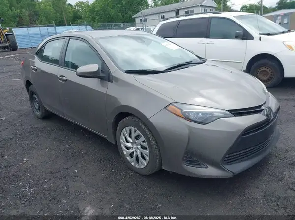 2T1BURHEXHC775778 2017 TOYOTA COROLLA - Image 1