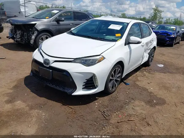 2T1BURHEXHC785307 2017 TOYOTA COROLLA - Image 2