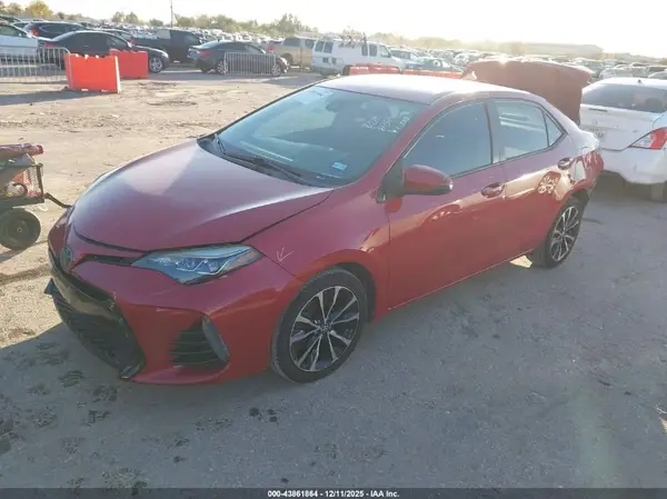 2T1BURHEXHC794816 2017 TOYOTA COROLLA - Image 2