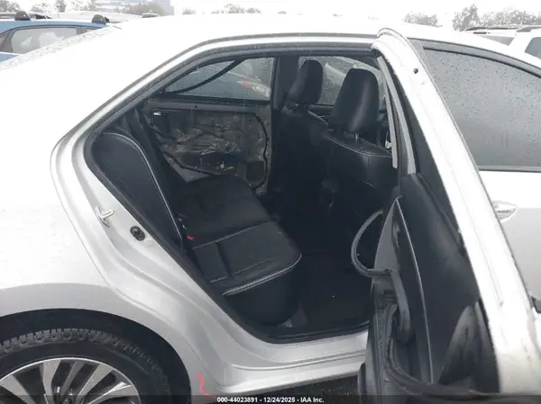 2T1BURHEXHC797649 2017 TOYOTA COROLLA - Image 8