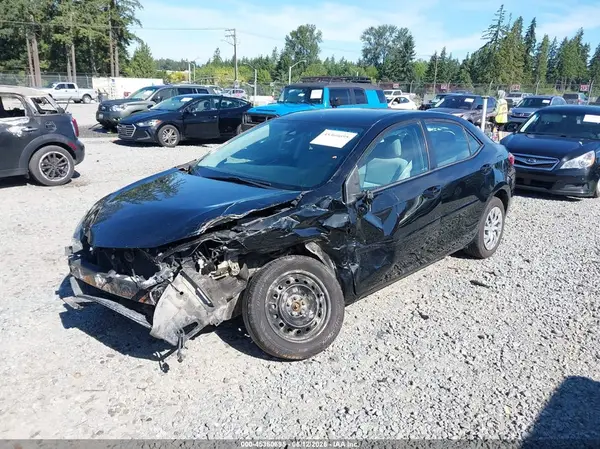 2T1BURHEXHC800582 2017 TOYOTA COROLLA - Image 2