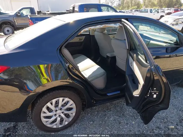 2T1BURHEXHC800582 2017 TOYOTA COROLLA - Image 8