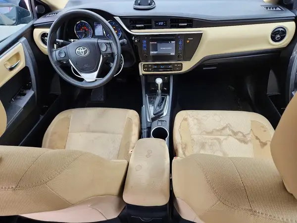 2T1BURHEXHC801800 2017 TOYOTA COROLLA - Image 8