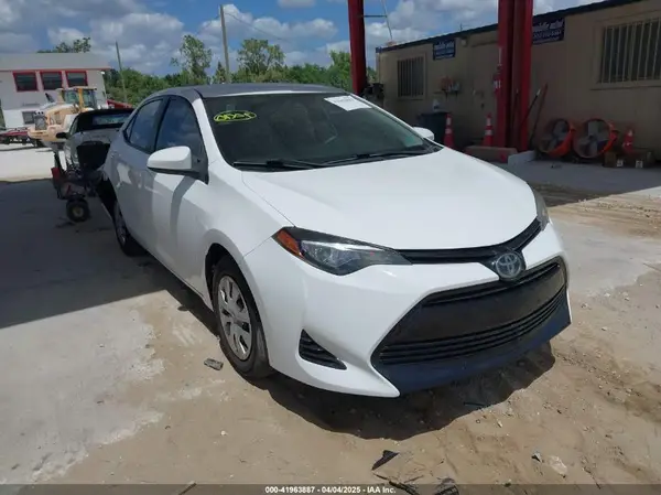 2T1BURHEXHC803580 2017 TOYOTA COROLLA - Image 1