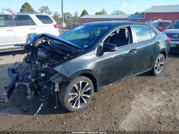 2T1BURHEXHC804650 2017 TOYOTA COROLLA - Image 2