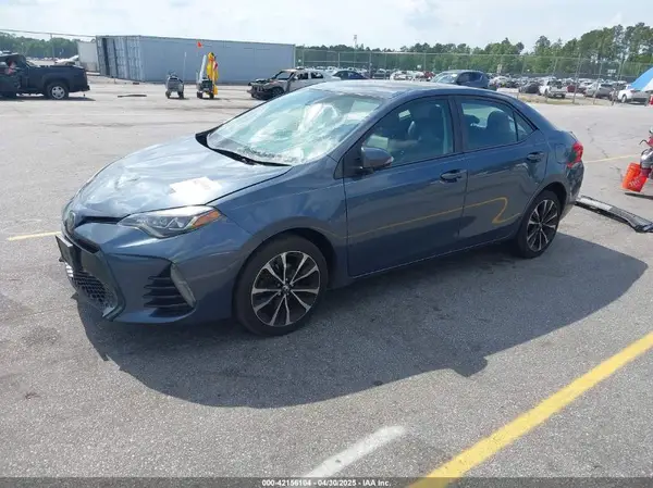2T1BURHEXHC805247 2017 TOYOTA COROLLA - Image 2