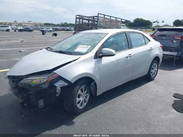 2T1BURHEXHC810769 2017 TOYOTA COROLLA - Image 2