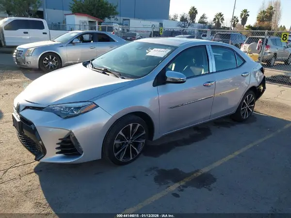 2T1BURHEXHC810884 2017 TOYOTA COROLLA - Image 2
