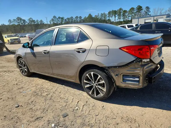 2T1BURHEXHC812926 2017 TOYOTA COROLLA - Image 2