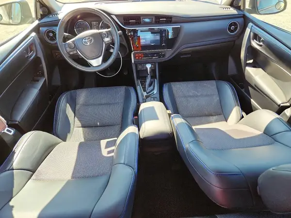2T1BURHEXHC812926 2017 TOYOTA COROLLA - Image 8