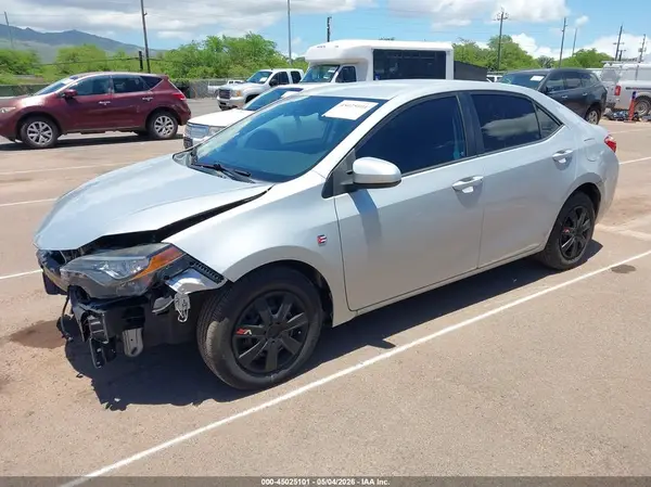 2T1BURHEXHC814837 2017 TOYOTA COROLLA - Image 2