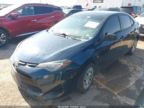 2T1BURHEXHC819763 2017 TOYOTA COROLLA - Image 2