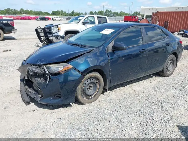 2T1BURHEXHC822212 2017 TOYOTA COROLLA - Image 2