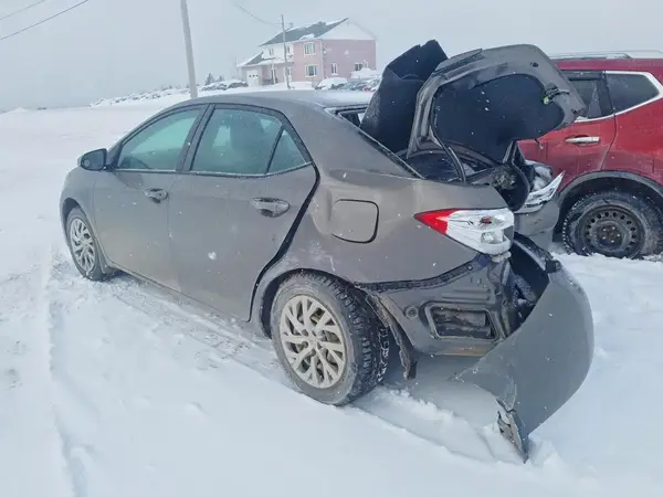 2T1BURHEXHC823442 2017 TOYOTA COROLLA - Image 2
