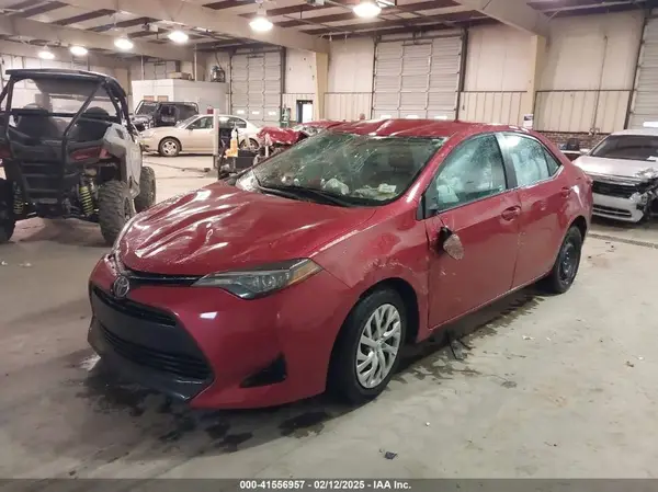 2T1BURHEXHC830696 2017 TOYOTA COROLLA - Image 2