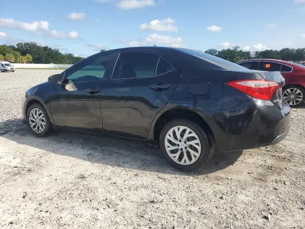 2T1BURHEXHC830942 2017 TOYOTA COROLLA - Image 2