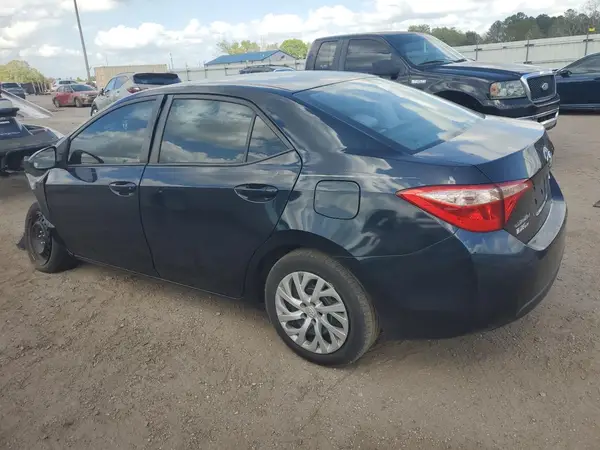 2T1BURHEXHC833503 2017 TOYOTA COROLLA - Image 2