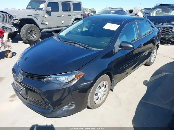 2T1BURHEXHC834778 2017 TOYOTA COROLLA - Image 2
