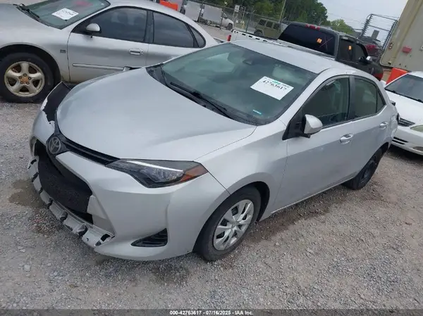 2T1BURHEXHC838202 2017 TOYOTA COROLLA - Image 2