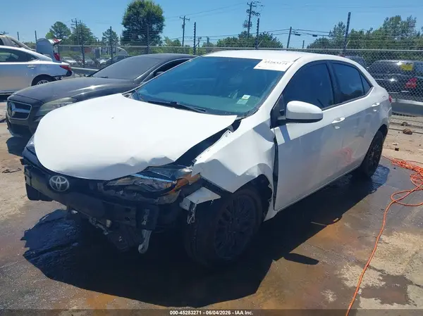 2T1BURHEXHC843867 2017 TOYOTA COROLLA - Image 2