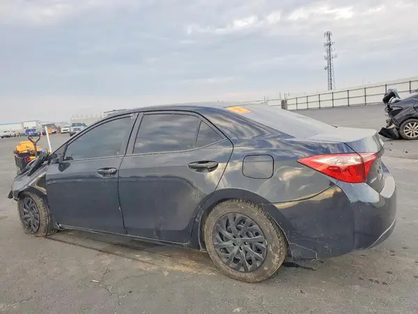 2T1BURHEXHC844291 2017 TOYOTA COROLLA - Image 2