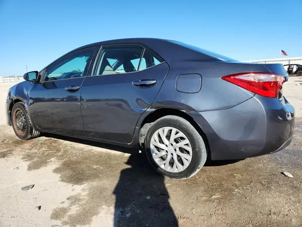 2T1BURHEXHC848437 2017 TOYOTA COROLLA - Image 2