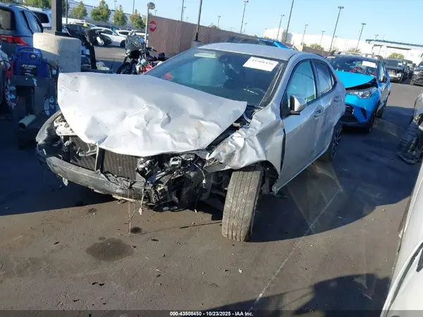 2T1BURHEXHC848972 2017 TOYOTA COROLLA - Image 2