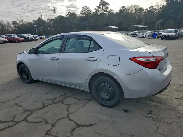 2T1BURHEXHC850673 2017 TOYOTA COROLLA - Image 2