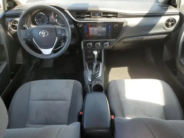 2T1BURHEXHC850978 2017 TOYOTA COROLLA - Image 8