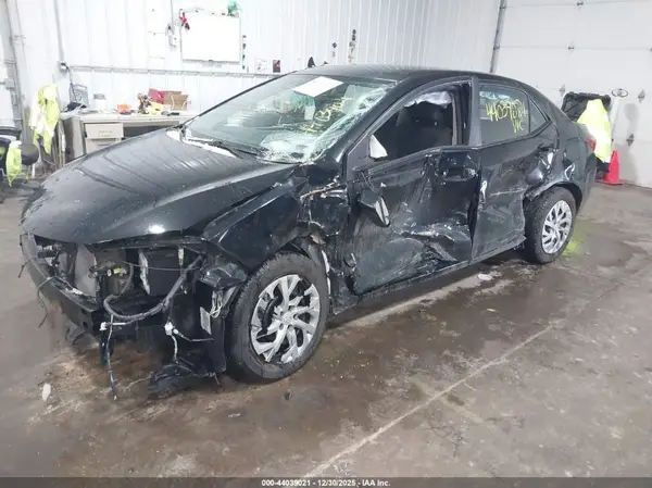 2T1BURHEXHC850981 2017 TOYOTA COROLLA - Image 2
