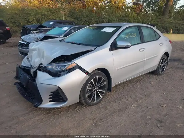 2T1BURHEXHC858045 2017 TOYOTA COROLLA - Image 2