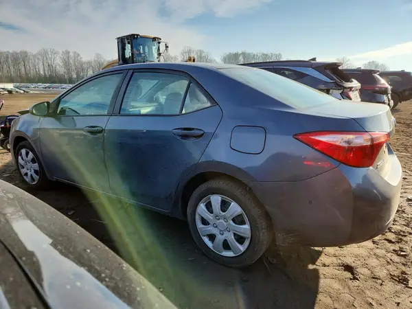 2T1BURHEXHC858580 2017 TOYOTA COROLLA - Image 2
