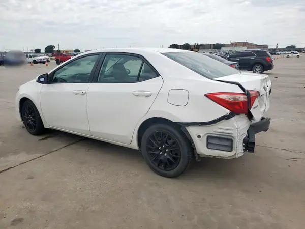 2T1BURHEXHC858630 2017 TOYOTA COROLLA - Image 2