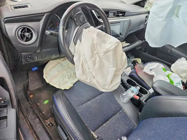 2T1BURHEXHC862256 2017 TOYOTA COROLLA - Image 8