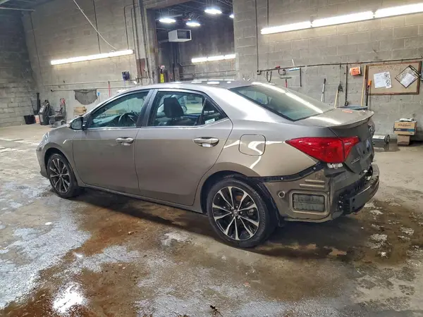2T1BURHEXHC864735 2017 TOYOTA COROLLA - Image 2
