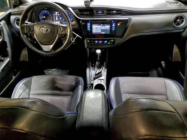 2T1BURHEXHC864735 2017 TOYOTA COROLLA - Image 8