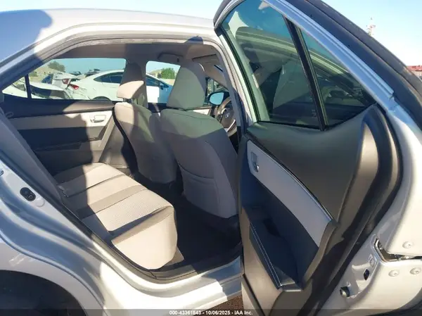 2T1BURHEXHC868445 2017 TOYOTA COROLLA - Image 8