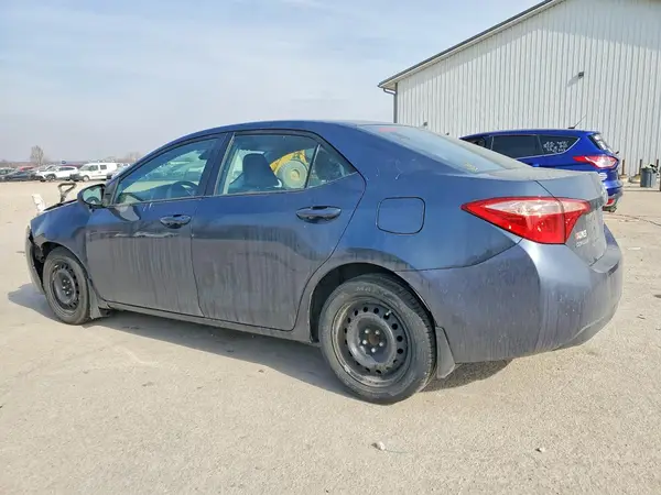 2T1BURHEXHC881373 2017 TOYOTA COROLLA - Image 2