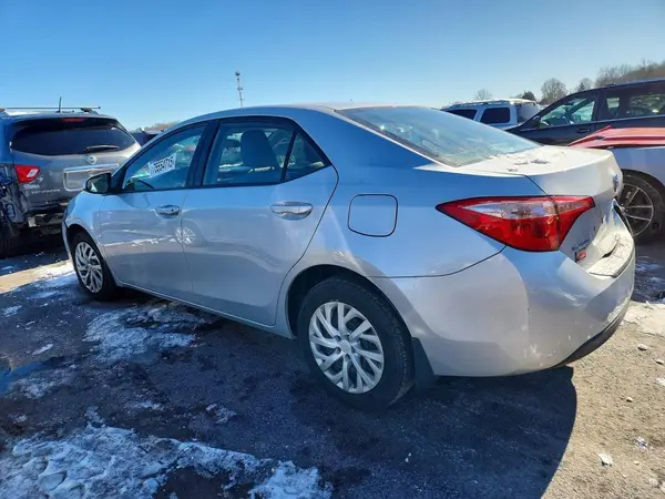 2T1BURHEXHC881602 2017 TOYOTA COROLLA - Image 2