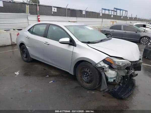 2T1BURHEXHC886766 2017 TOYOTA COROLLA - Image 1