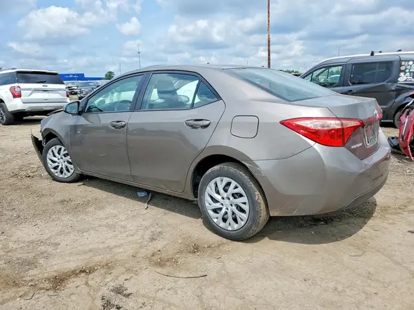 2T1BURHEXHC889005 2017 TOYOTA COROLLA - Image 2