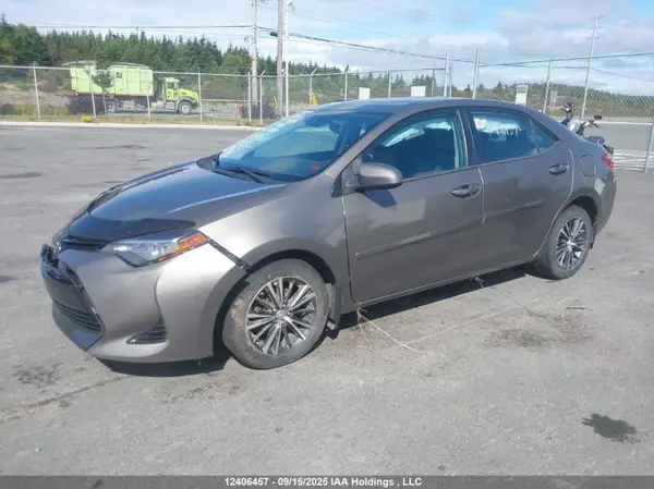 2T1BURHEXHC890090 2017 TOYOTA COROLLA - Image 2