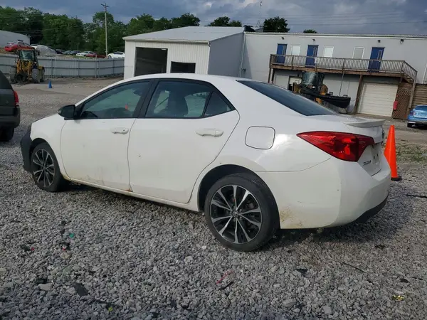 2T1BURHEXHC897685 2017 TOYOTA COROLLA - Image 2