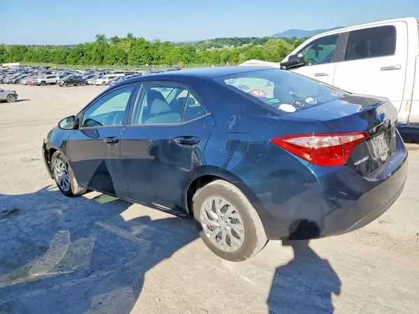 2T1BURHEXHC898268 2017 TOYOTA COROLLA - Image 2